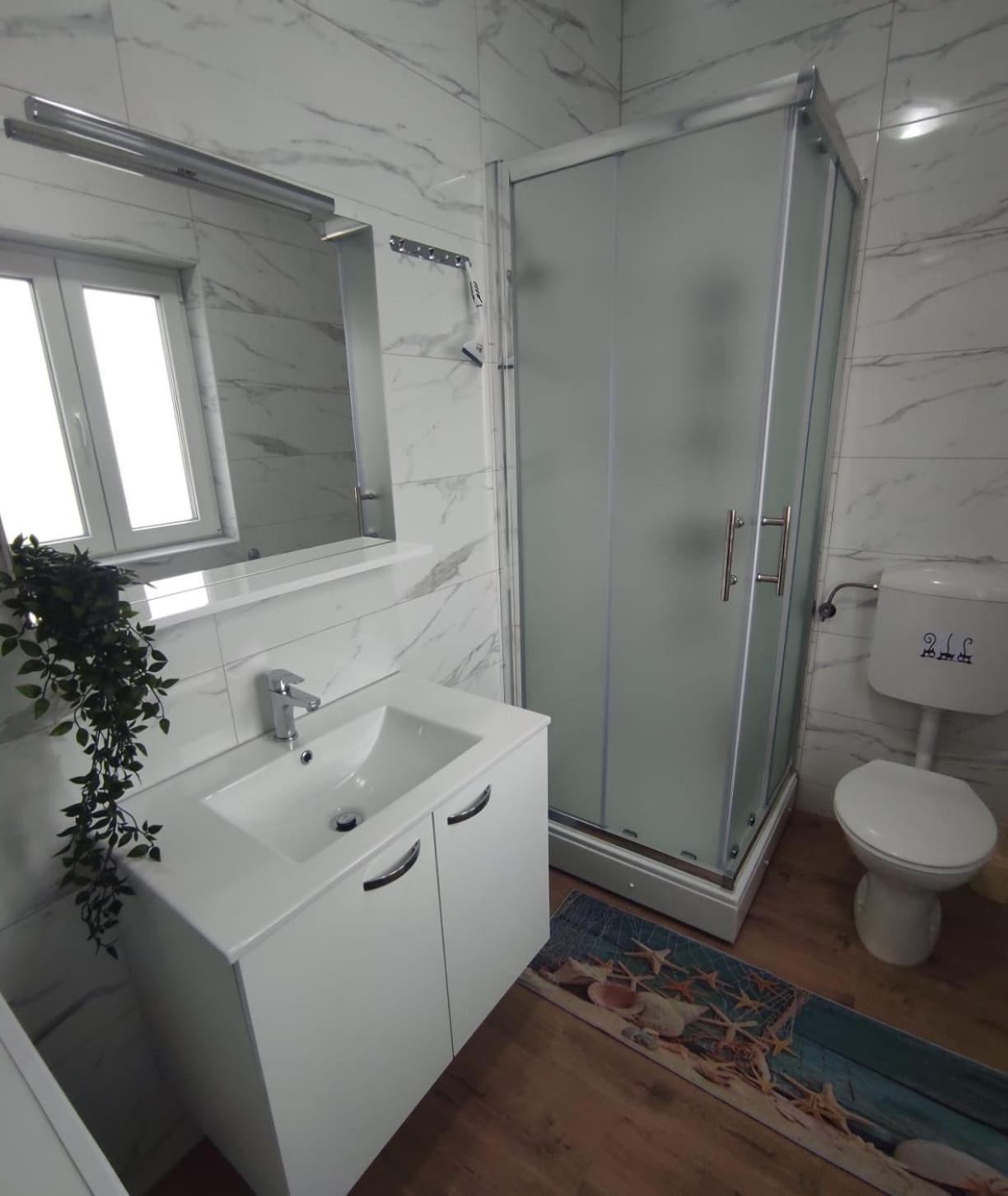 Apartman Jenny-Porec Kosinozici Esterno foto